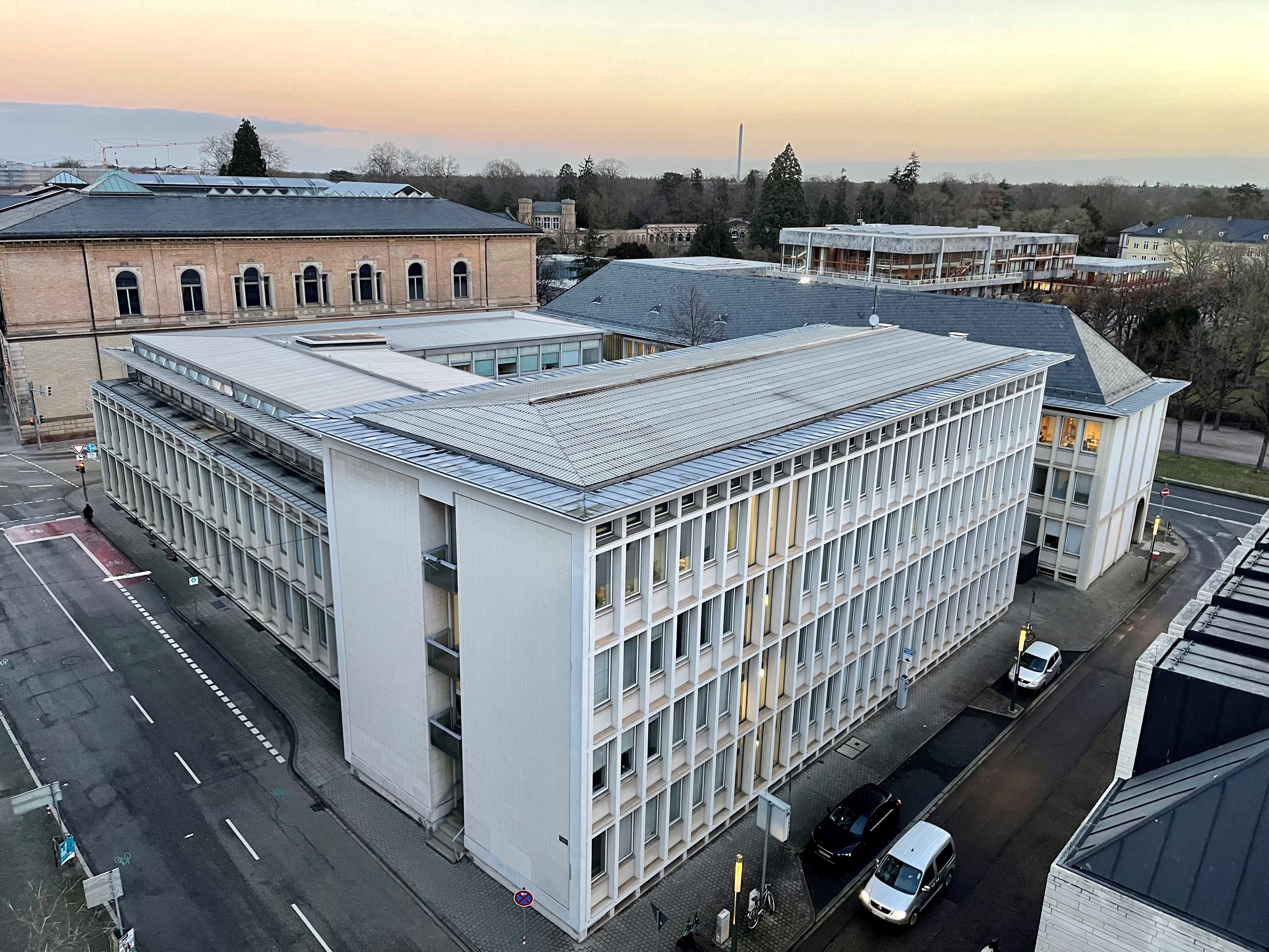 Hauptgebäude des Amtsgerichts Karlsruhe